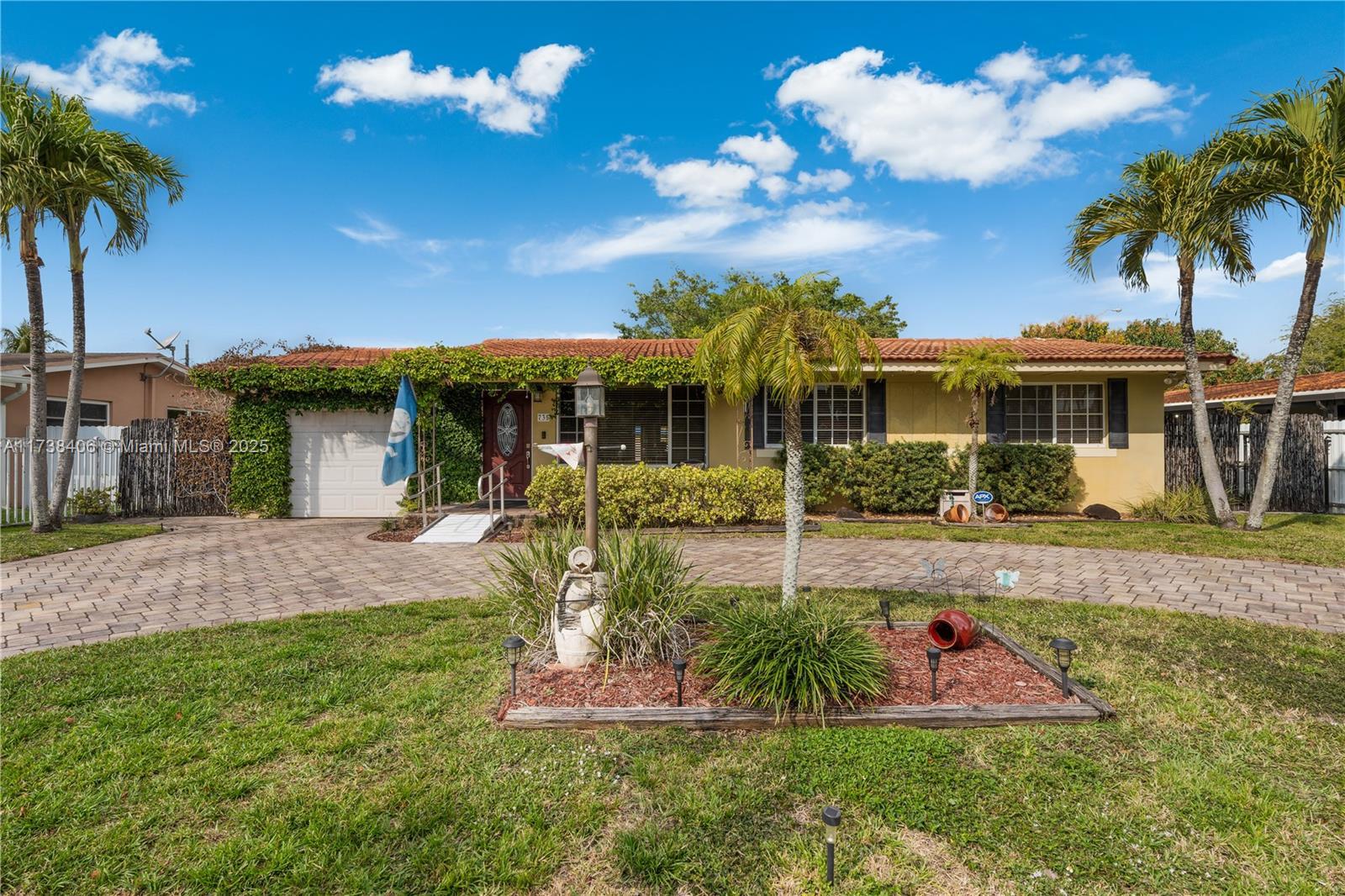 Picture of 735 W 69Th Pl, Hialeah, FL 33014