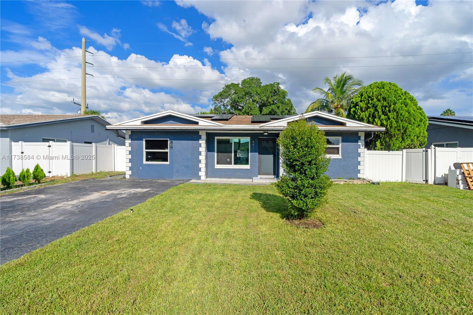 Picture of 6420 NW 31St Way, Fort Lauderdale, FL 33309