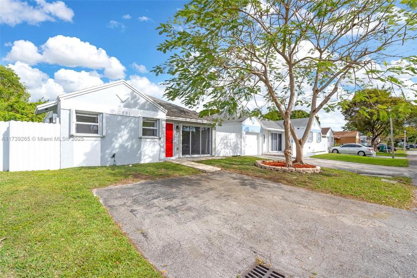 Picture of 10551 SW 207Th St, Cutler Bay FL 33189