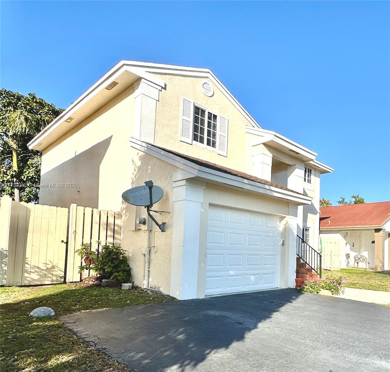 Picture of 3772 NW 107Th Way, Sunrise, FL 33351