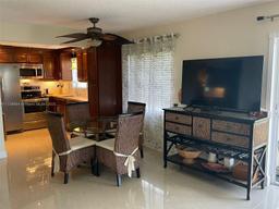 Picture of 3050 E Sunrise Lakes Dr # 324, Sunrise, FL 33322