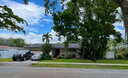 Picture of 7355 Poinciana Ct, Miami Lakes, FL 33014