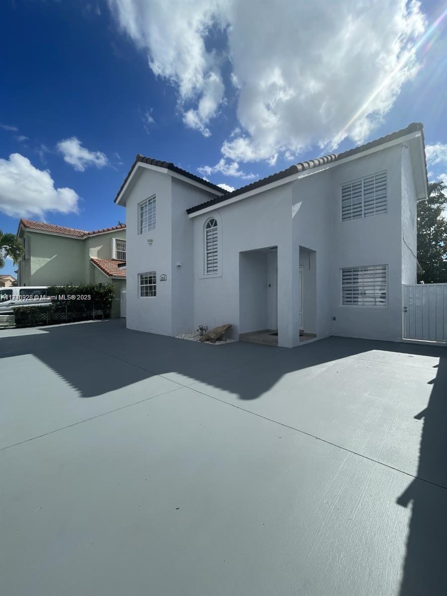 Picture of 12676 NW 7Th Ln, Miami, FL 33182