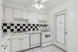 Picture of 1001 Hillcrest Ct # 209, Hollywood, FL 33021