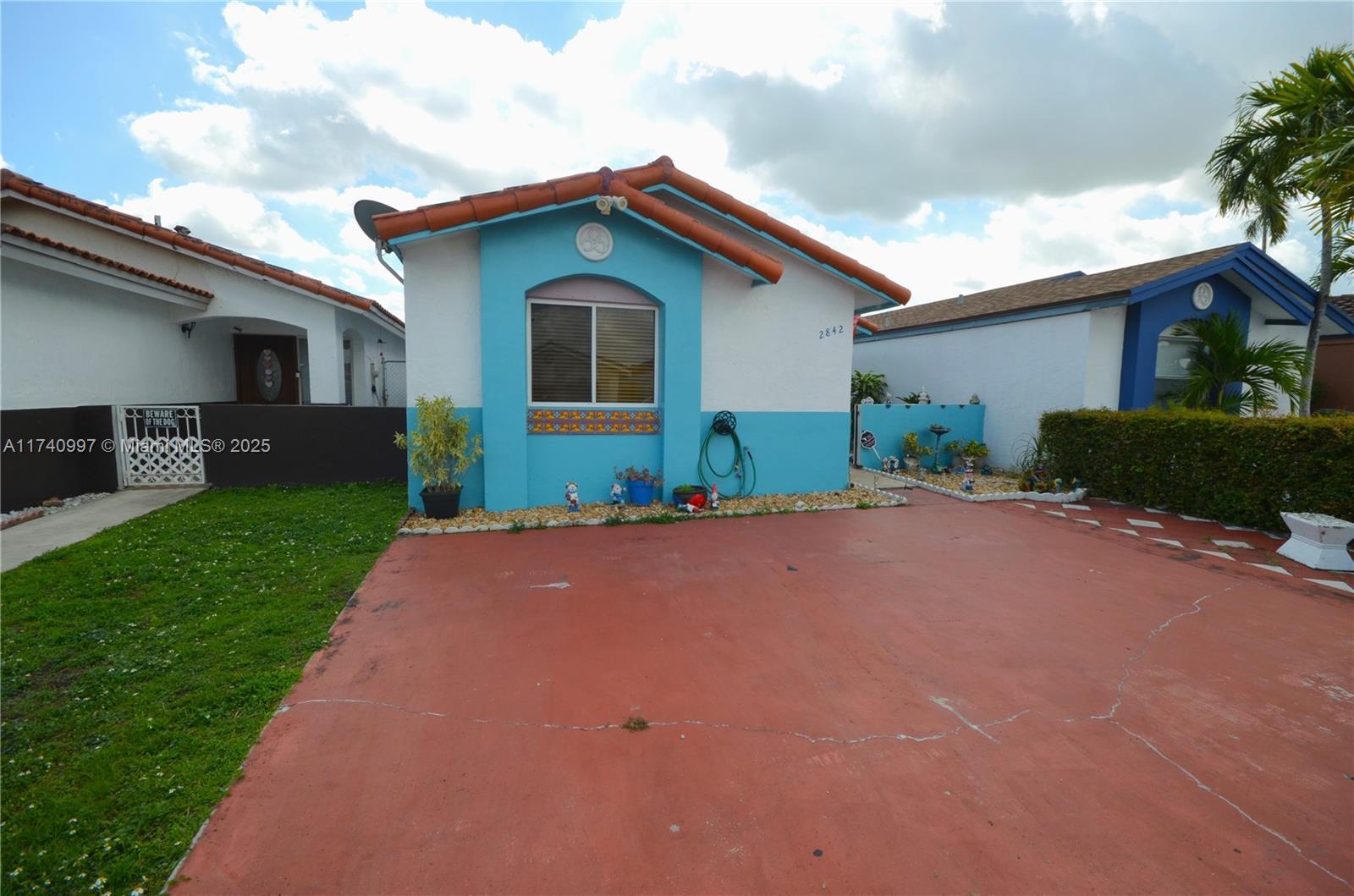 Picture of 2842 W 74Th Pl, Hialeah, FL 33018