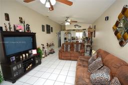 Picture of 2842 W 74Th Pl, Hialeah, FL 33018