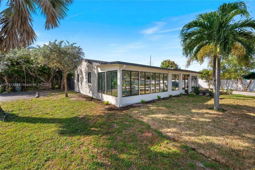 Picture of 561 NE 58Th Ct, Oakland Park FL 33334