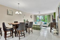 Picture of 2314 S Cypress Bend Dr # 213, Pompano Beach, FL 33069