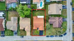 Picture of 5911 Epsom Ln, Davie, FL 33331