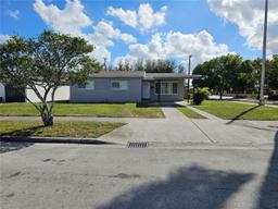 Picture of 796 W 69Th Pl, Hialeah, FL 33014