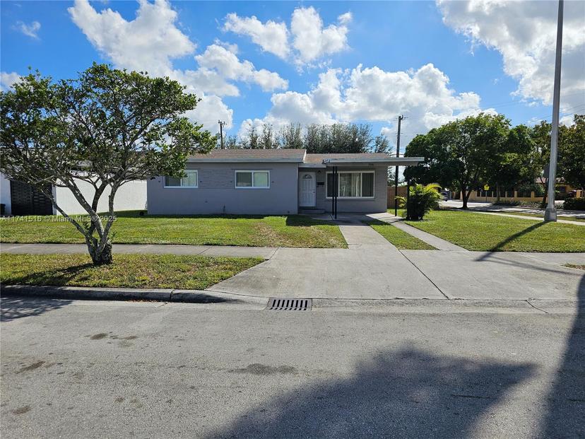 Picture of 796 W 69Th Pl, Hialeah FL 33014