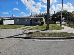 Picture of 796 W 69Th Pl, Hialeah, FL 33014