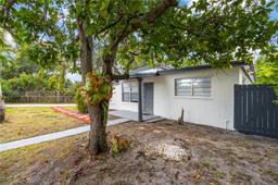 Picture of 3494 SW 56Th Ave, West Park, FL 33023