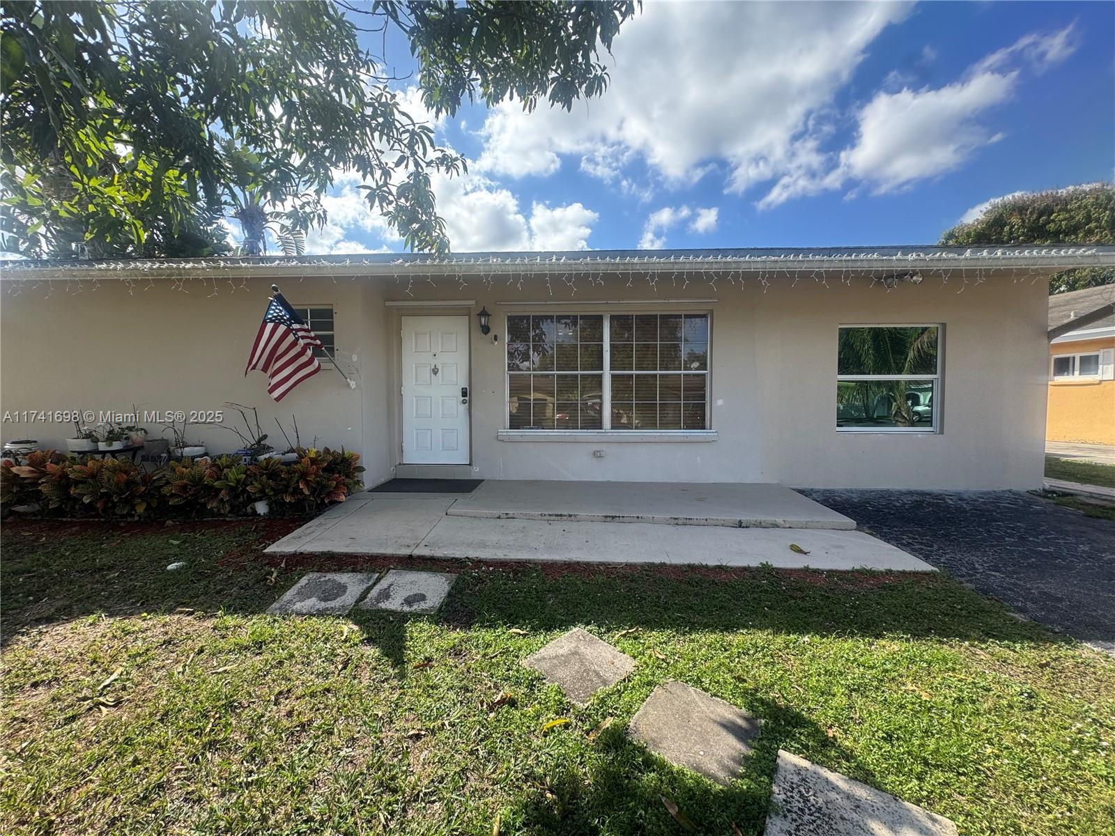 Picture of 22687 SW 65Th Cir, Boca Raton, FL 33428