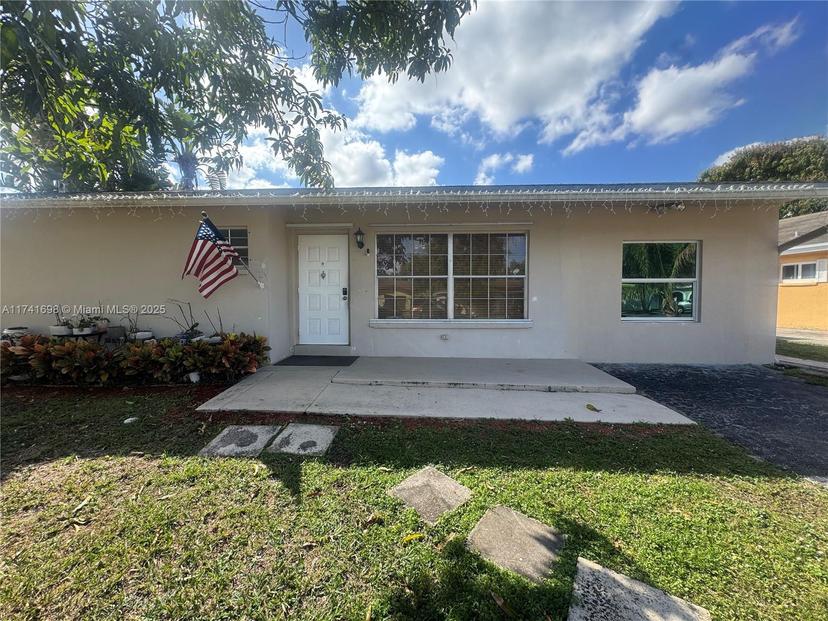 Picture of 22687 SW 65Th Cir, Boca Raton FL 33428