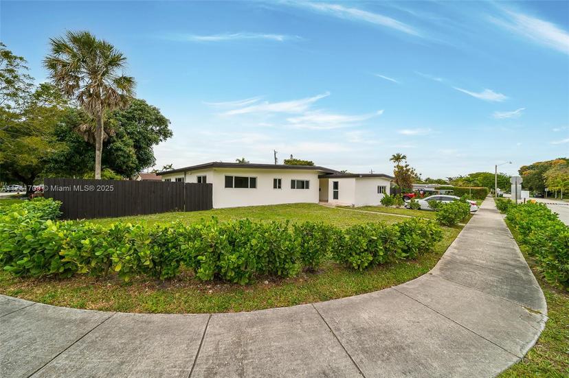 Picture of 19900 NE 21St Ave, Miami FL 33179