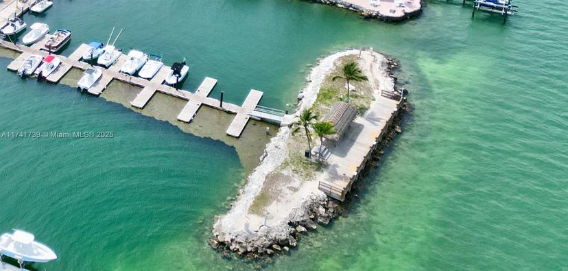 Picture of 65821 Overseas Highway 98, Long Key FL 33001