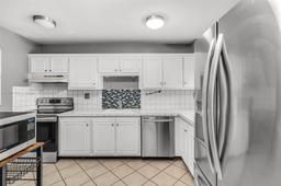 Picture of 3645 Citrus Trace # 2, Davie, FL 33328