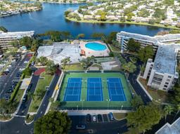 Picture of 1100 Colony Point Cir # 214, Pembroke Pines, FL 33026