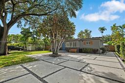 Picture of 510 Raven Ave, Miami Springs, FL 33166