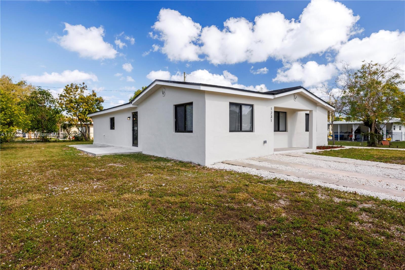 Picture of 1231 NW 114Th St, Miami, FL 33167