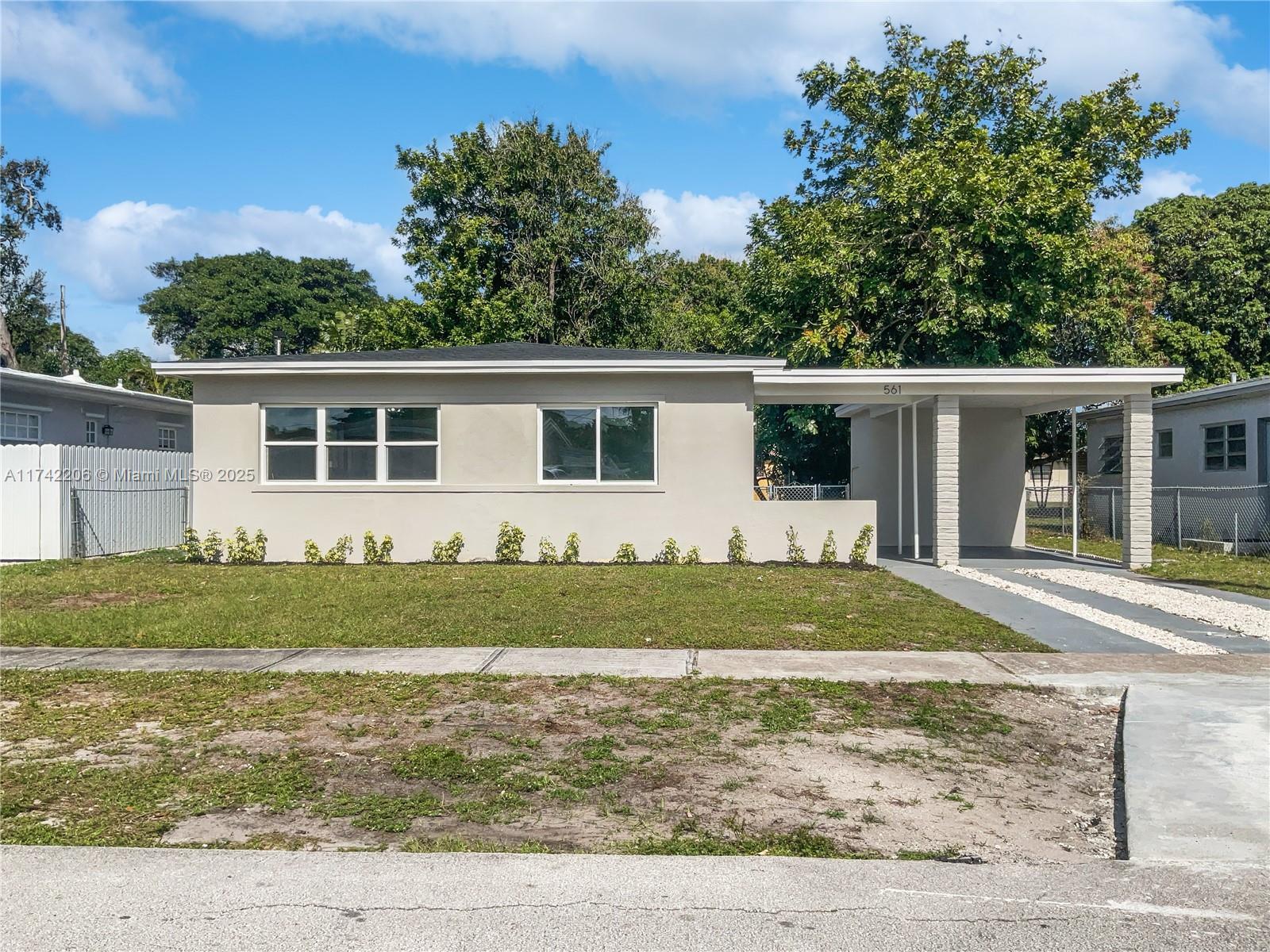 Picture of 561 NE 173Rd St, North Miami Beach, FL 33162