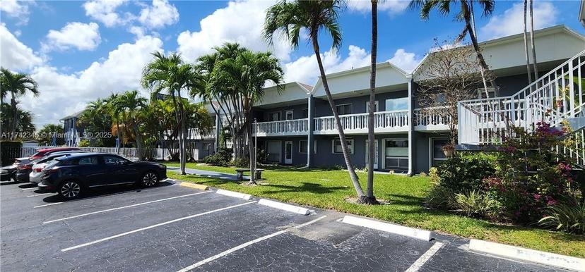 Picture of 1125 NW 30Th Ct # 10, Wilton Manors FL 33311