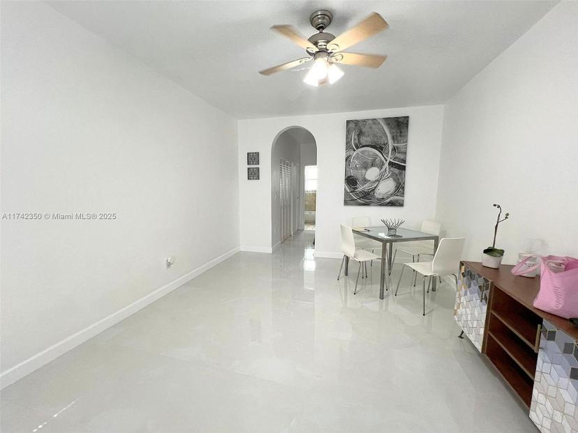 Picture of 1561 Lenox Ave # 7, Miami Beach FL 33139