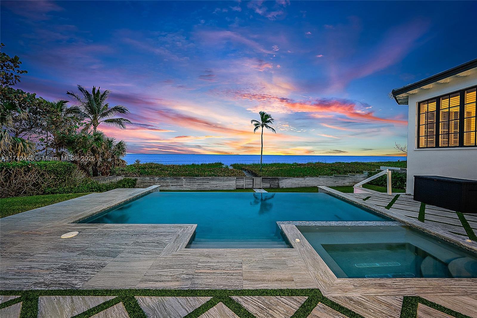 Picture of 22 Ocean Dr, Jupiter Inlet Colony, FL 33469