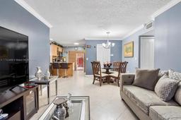 Picture of 2589 W 76Th St # 105, Hialeah, FL 33016