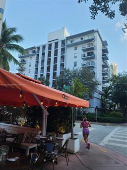 Picture of 899 West Ave, Miami Beach, FL 33139