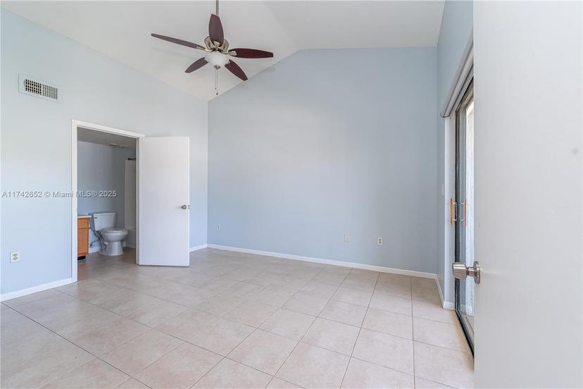 Picture of 2445 SW 18Th Ter # 706, Fort Lauderdale FL 33315