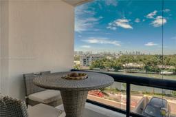 Picture of 2555 Collins Ave # 702, Miami Beach, FL 33140