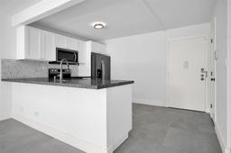 Picture of 8107 SW 72Nd Ave # 112E, Miami, FL 33143