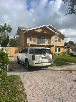 Picture of 911 E 14Th Pl, Hialeah, FL 33010