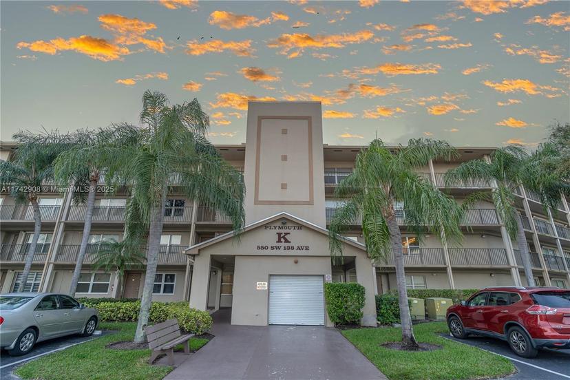 Picture of 550 SW 138Th Ave # 112K, Pembroke Pines FL 33027