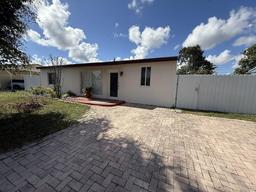 Picture of 2271 SW 42Nd Way, Fort Lauderdale, FL 33317