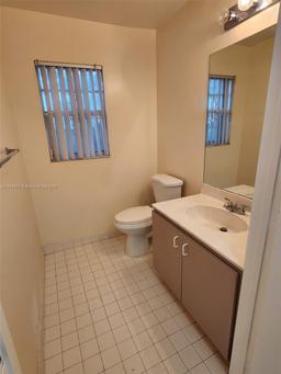 Picture of 3347 NW 198Th Ter, Miami Gardens, FL 33056