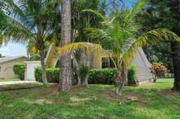 Picture of 126 Barcelona Dr, Royal Palm Beach, FL 33411