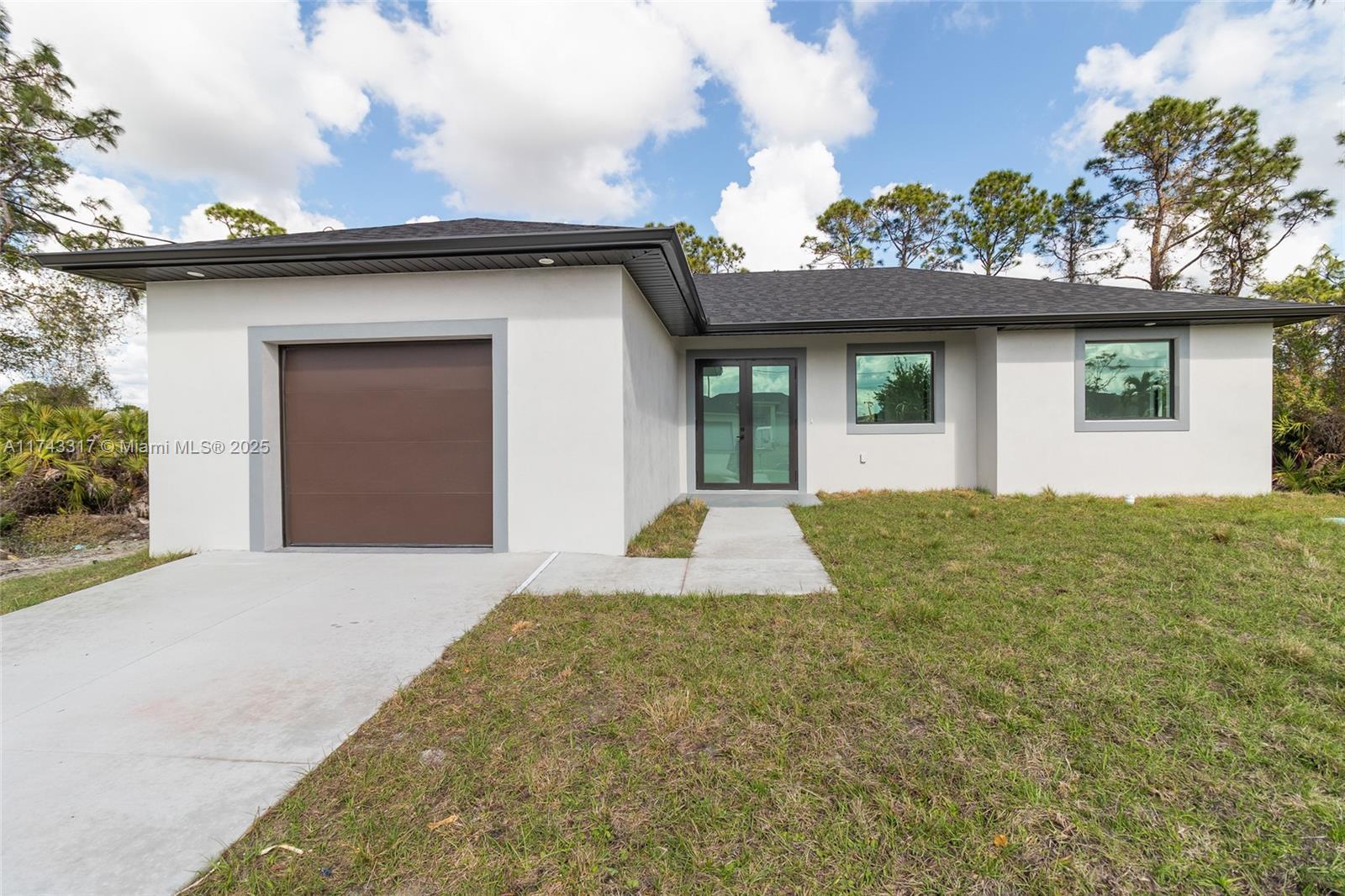 Picture of 2901 1St W, Lehigh Acres, FL 33971