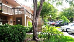 Picture of 10433 NW 8Th St # 102, Pembroke Pines, FL 33026