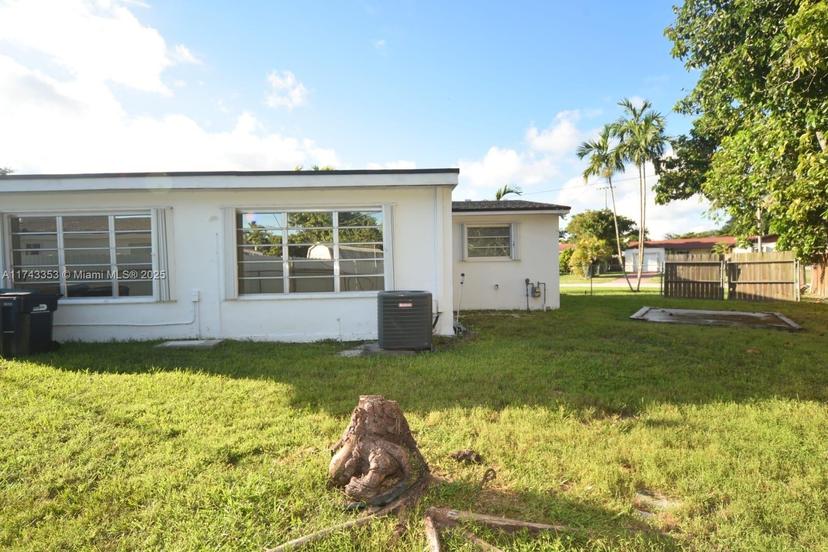 Picture of 18601 SW 97Th Ct, Cutler Bay FL 33157