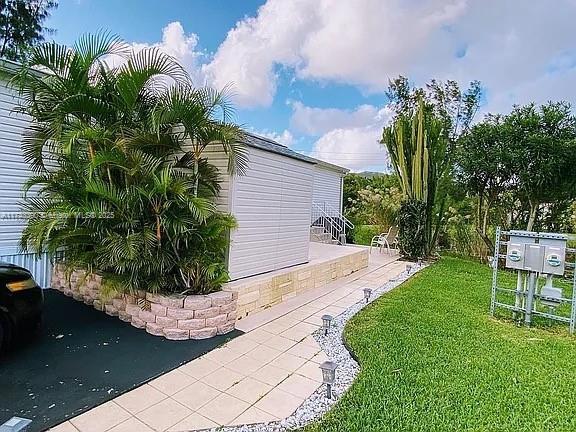 Picture of 5391 SW 33 St., Davie FL 33314