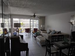 Picture of 329 SE 3Rd St # 405T, Hallandale Beach, FL 33009