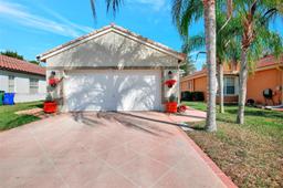 Picture of 1803 NW 208Th Ter, Pembroke Pines, FL 33029