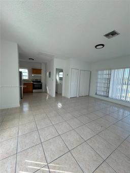 Picture of 20520 NW 15Th Ave # 226, Miami Gardens, FL 33169