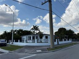 Picture of 599 E 12Th St, Hialeah, FL 33010