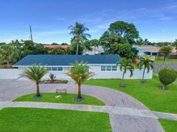 Picture of 2465 Edgewater Dr, West Palm Beach, FL 33406