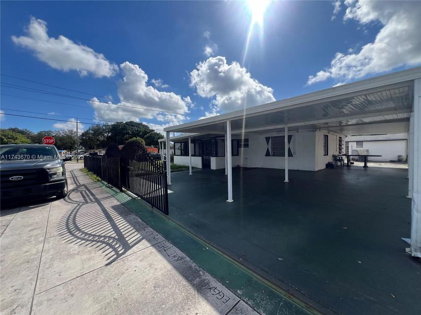 Picture of 2800 NW 164Th St, Miami Gardens FL 33054