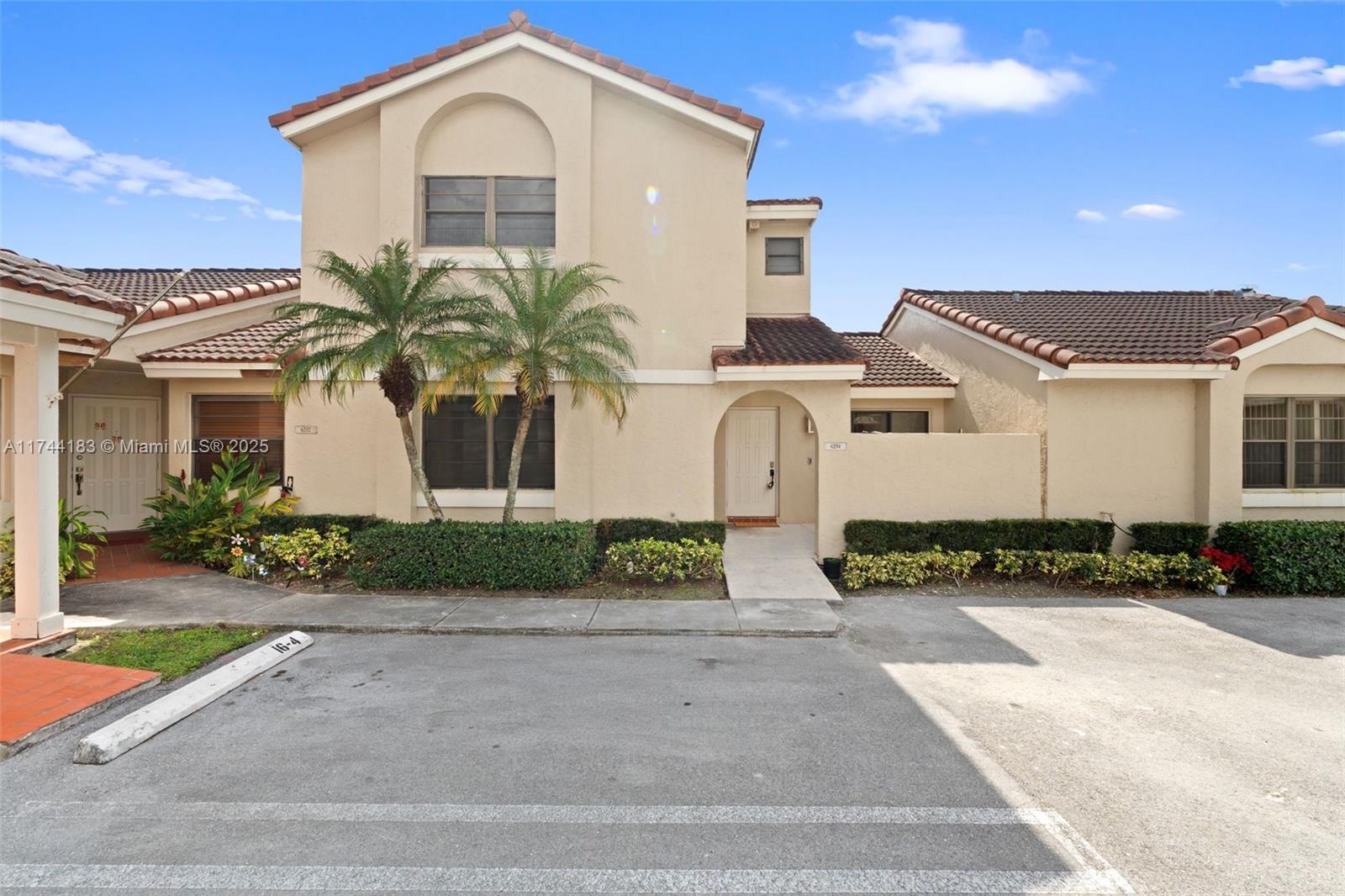 Picture of 6254 NW 170Th Ter # 6254, Hialeah, FL 33015